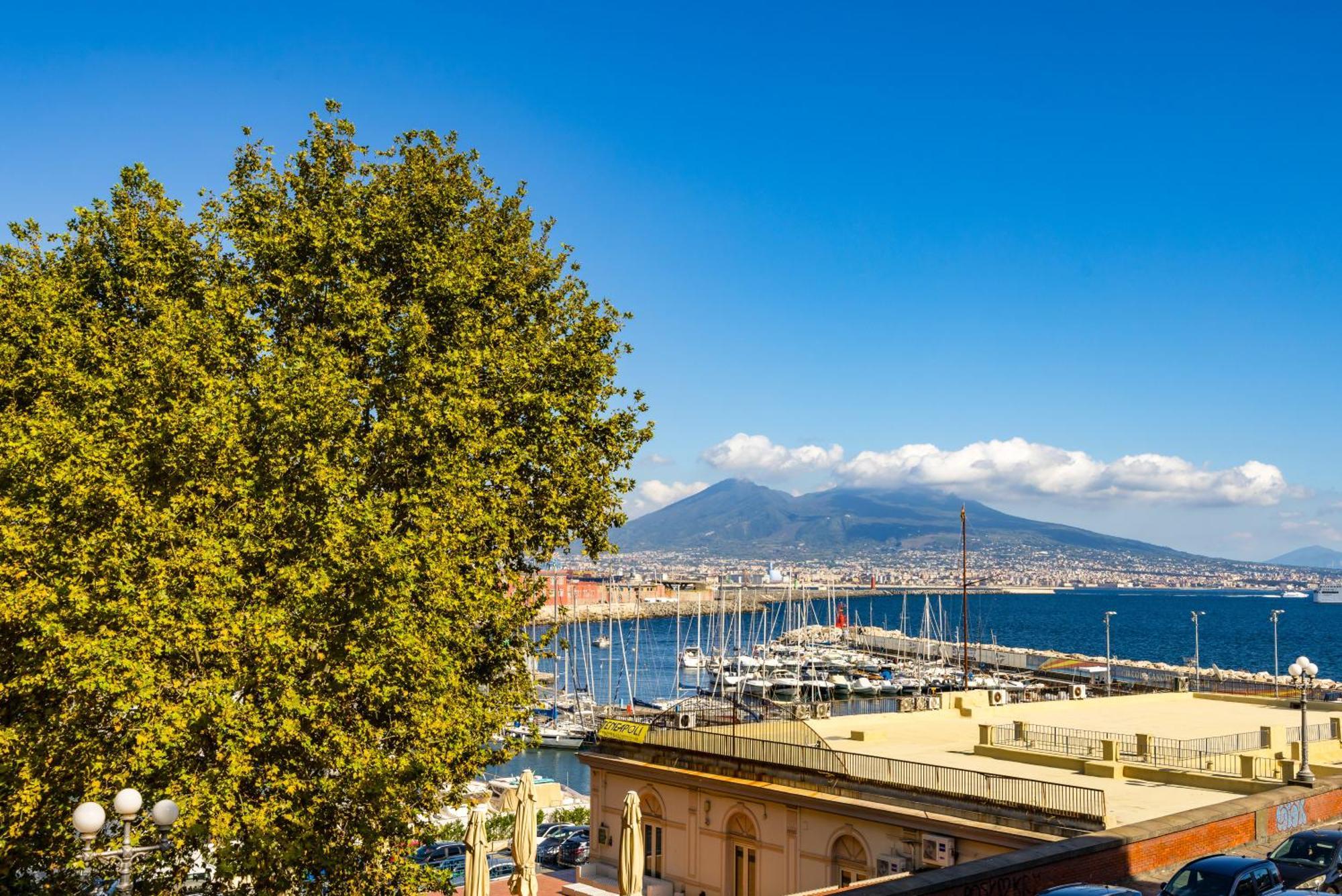 Mh Suites Plebiscito Napoli Dış mekan fotoğraf
